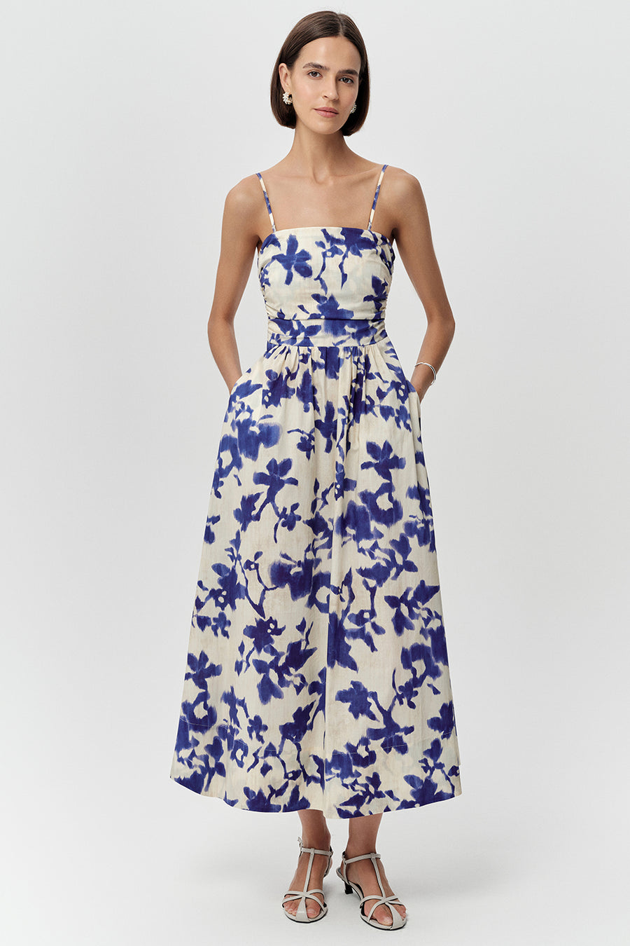 İp Askılı Cepli Bele Oturan Slim Fit Midi Saks Kemik Elbise
