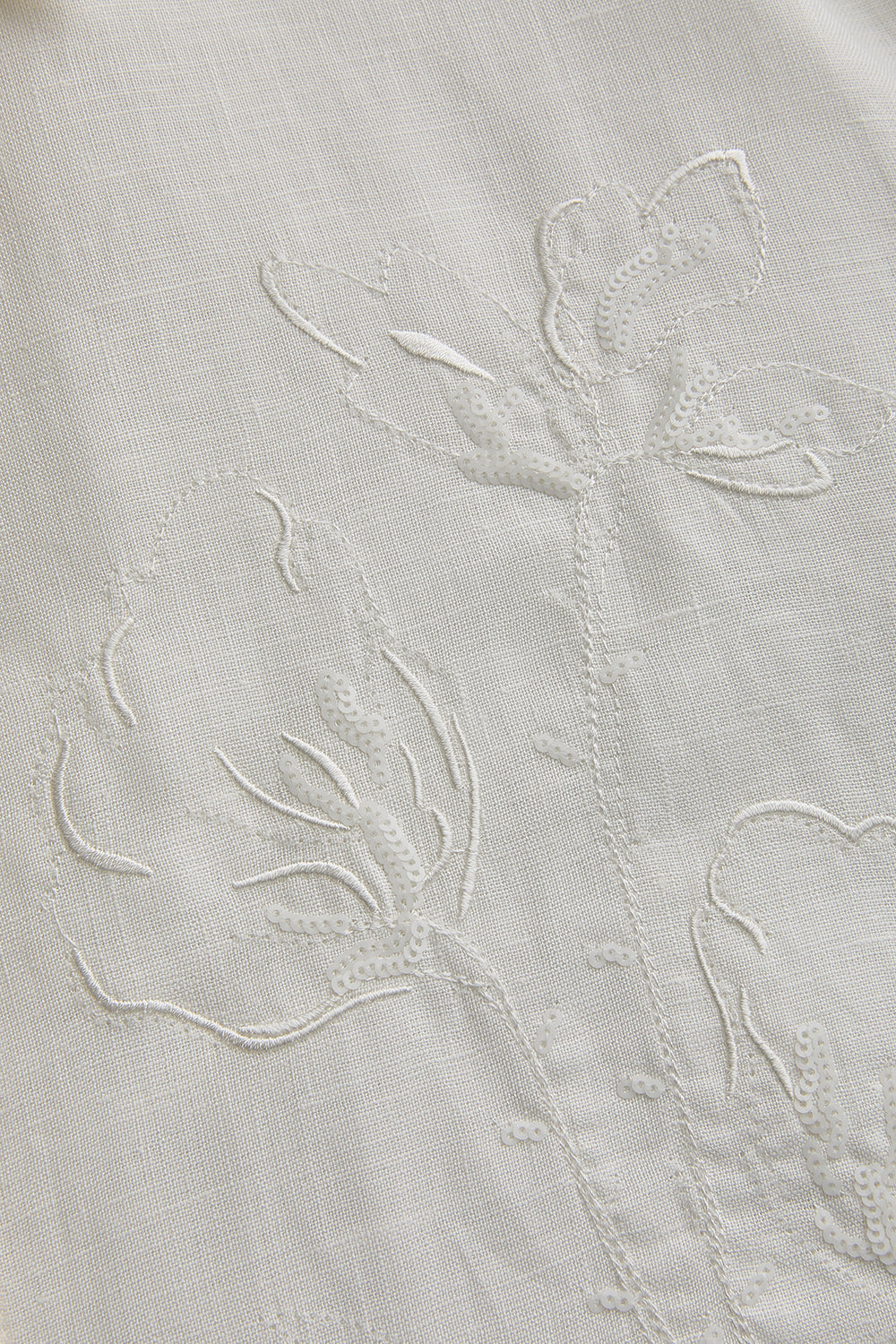 Çiçek İşlemeli Regular Beyaz Keten Gömlek