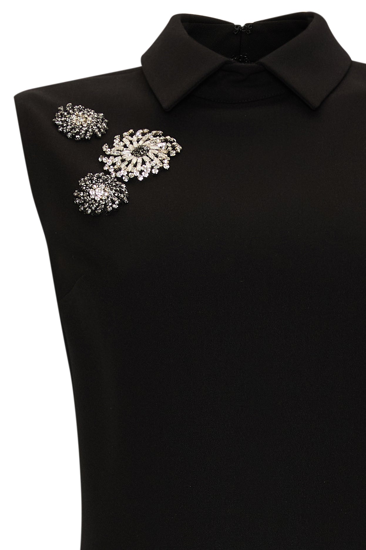 Gömlek Yaka Aksesuar İşlemeli Kolsuz Regular Mini Siyah Elbise