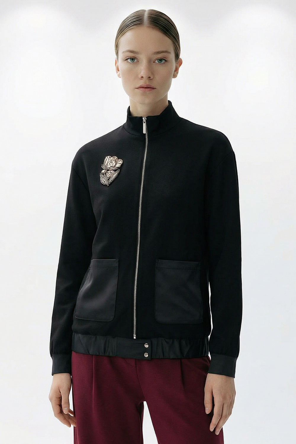 Taş İşlemeli Siyah Örme Regular Ceket