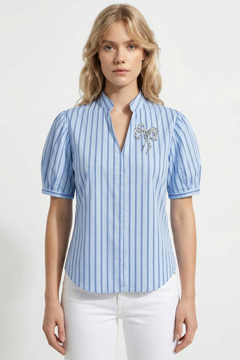 V Yaka Kısa Kollu Regular İşlemeli Çok Renkli Bluz