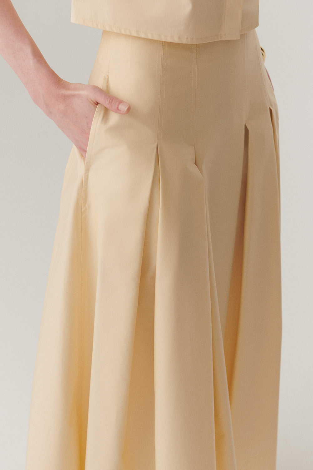 Açık Sarı Pileli Pamuklu Midi Boy Etek