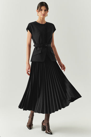 Bisiklet Yaka Kemerli Plisoley Slim Fit Midi Siyah Elbise