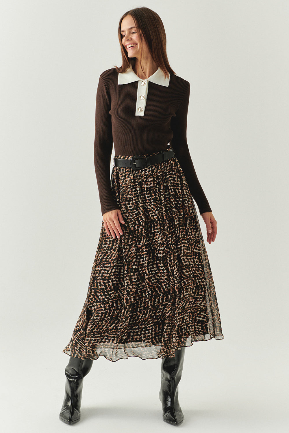 Uzun Kollu Kontrast Yaka Slim Fit Triko Kahve Bluz