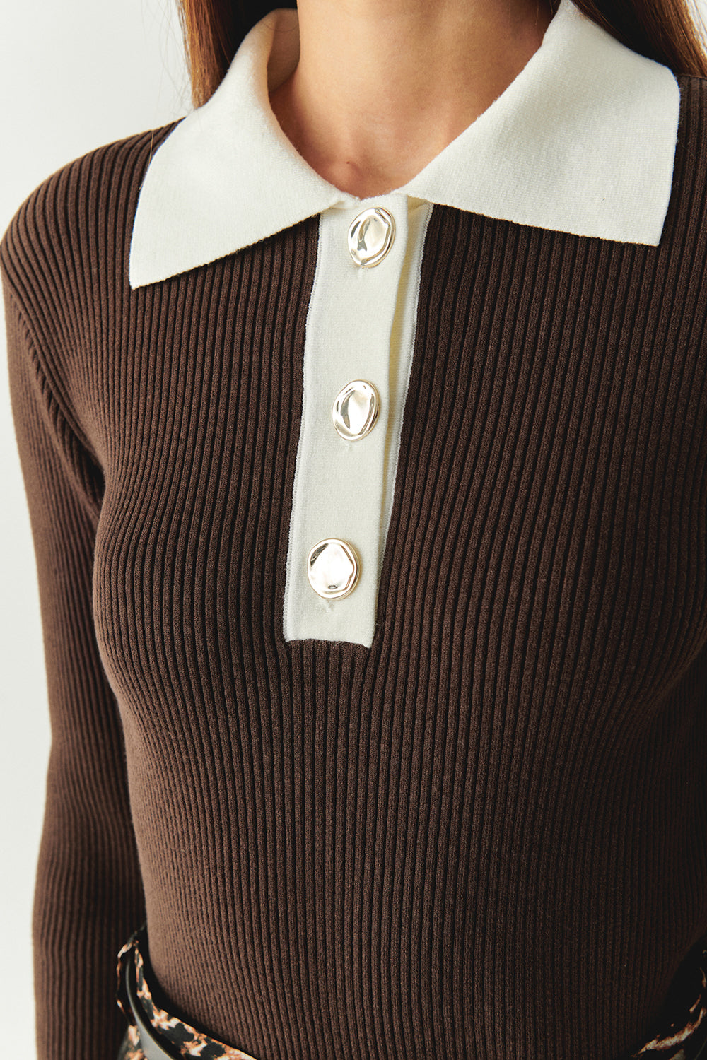 Uzun Kollu Kontrast Yaka Slim Fit Triko Kahve Bluz