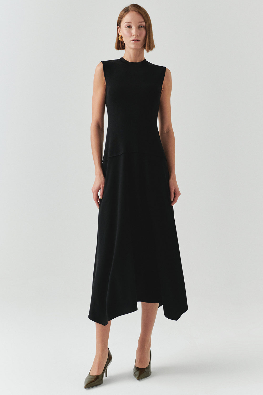 Bisiklet Yaka Triko Garnili Asimetrik Kesim Slim Fit Midi Siyah Elbise