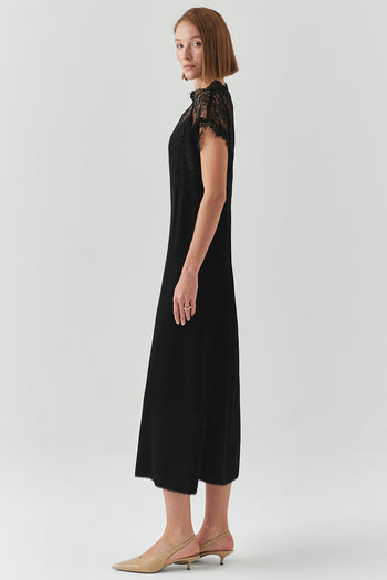 Dantel Detaylı Kısa Kollu Regular Saten Midi Siyah Elbise