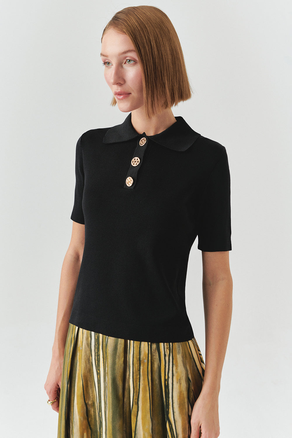 Gömlek Yaka Düğmeli Kısa Kollu Slim Fit Siyah Triko Bluz
