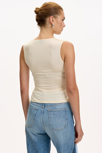 V Yaka Kolsuz Yanları Büzgülü Slim Fit Örme Ekru Bluz