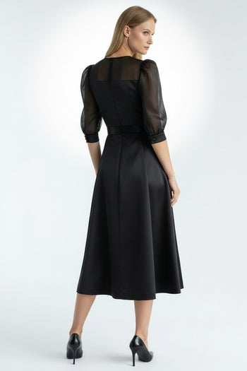 Bele Oturan Kristal Taş İşlemeli Saten Regular Siyah Midi Elbise