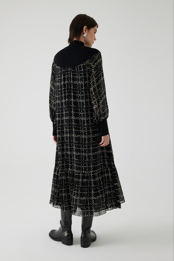 Triko Detaylı Kareli Regular Maxi Elbise