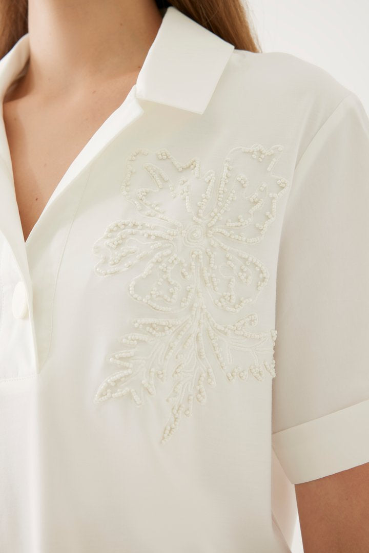 Yakalı ve Pamuklu Tişört Modeli
