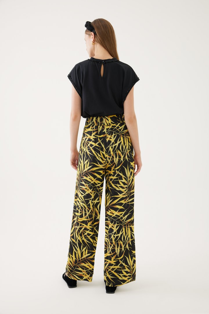 Siyah Floral Desenli Pantolon