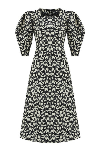 Yakası İşleme Detaylı Desenli Elbise