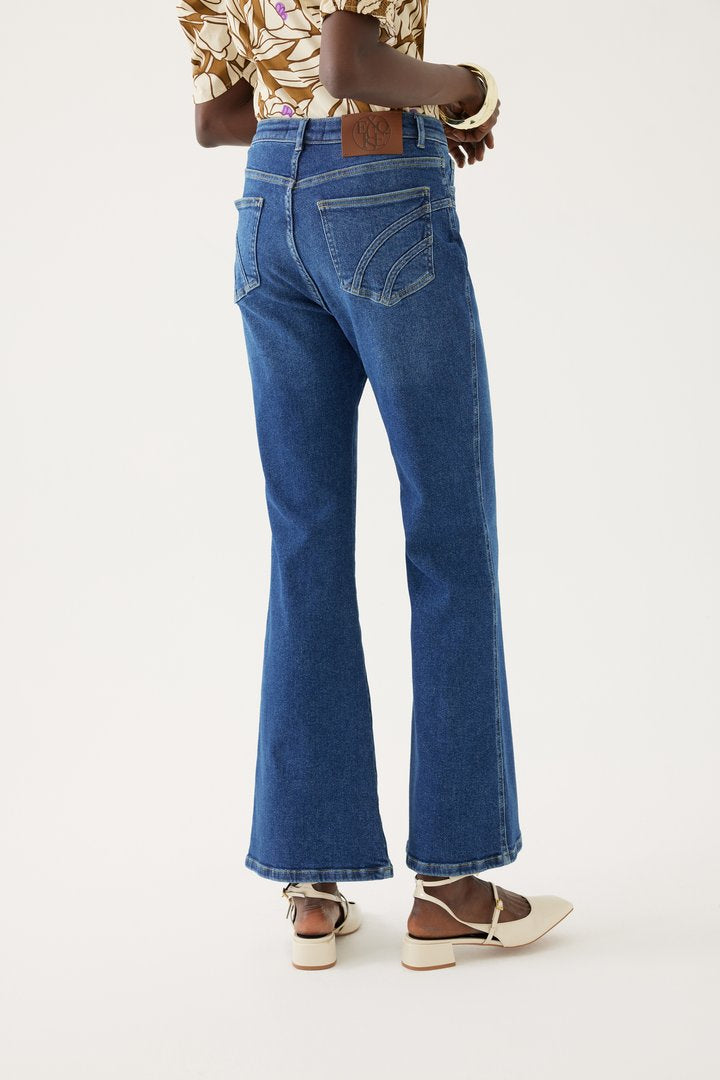 Hafif İspanyol Paçalı Denim Pantolon
