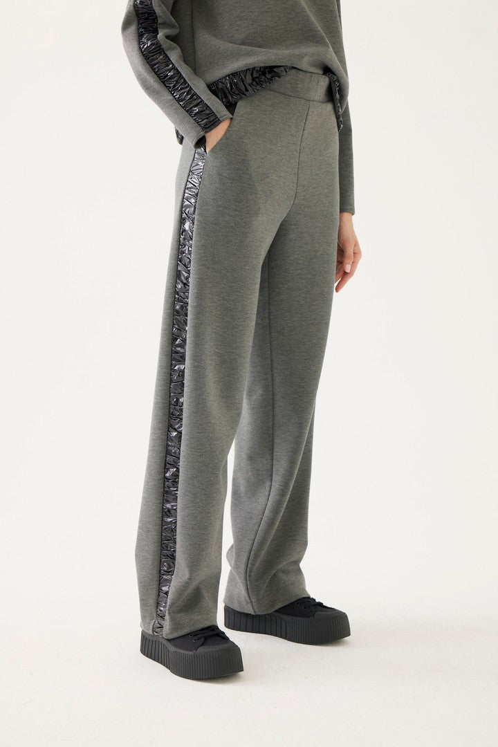 Şerit Detaylı Örme Pantolon