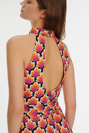 Halter Yaka Sırt Dekolteli Desenli Midi Elbise