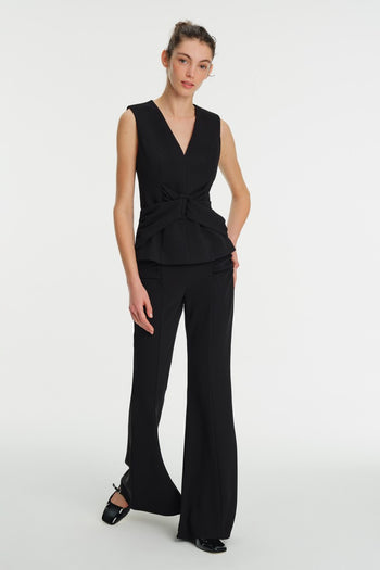 Bel Detaylı V Yaka Krep Bluz