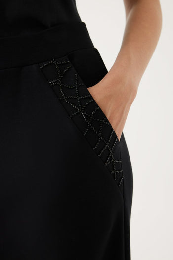 Sade ve Şık Pantolon Modeli