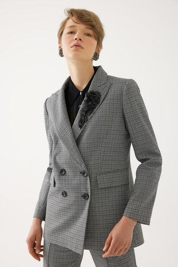 Yaka İşlemeli Ekoseli Ceket