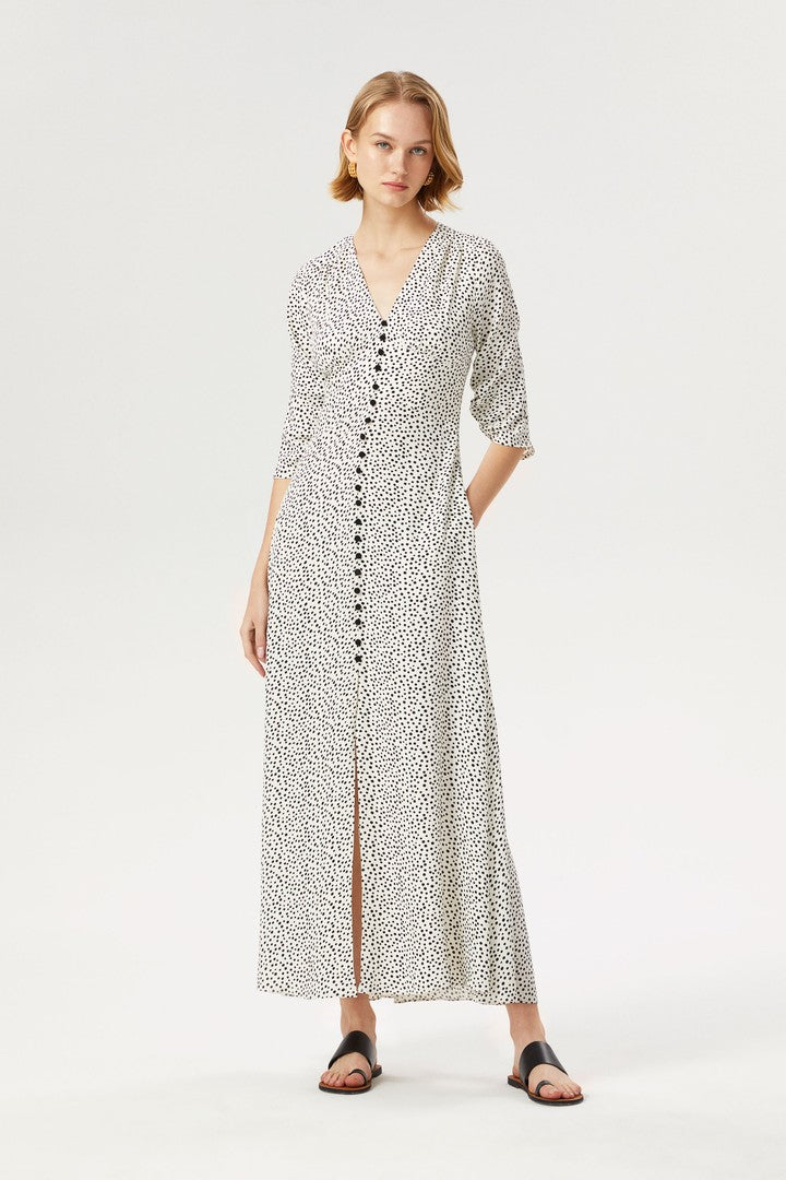 V Yaka Yırtmaçlı Elbise