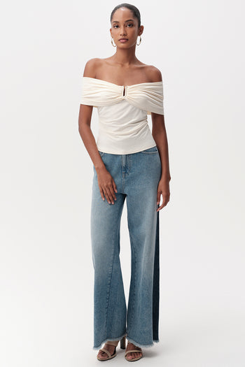 Omuzları Açık Metal Tokalı Slim Fit Örme Krem Bluz