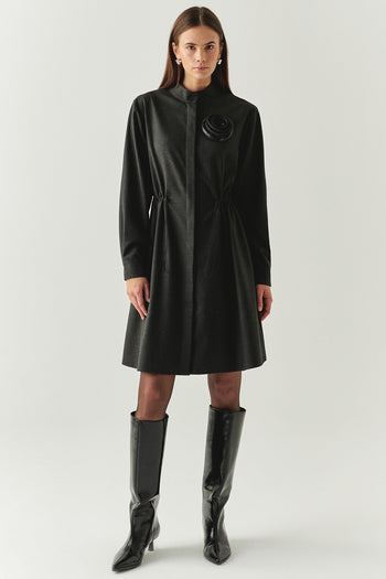 Beli Lastikli Çiçek Aksesuarlı Regular Mini Gri Elbise