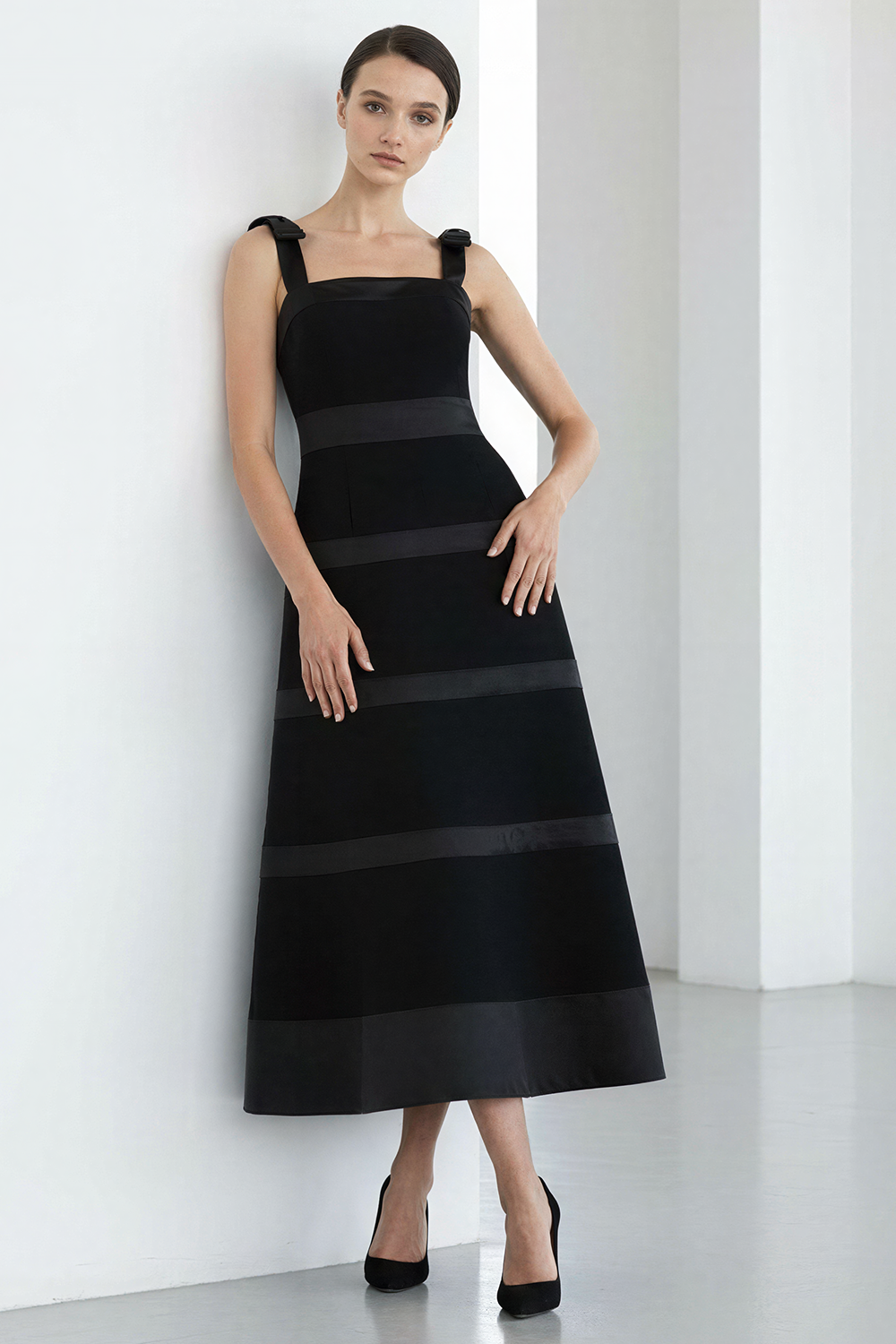 Şerit Detaylı Astarlı Regular Midi Elbise